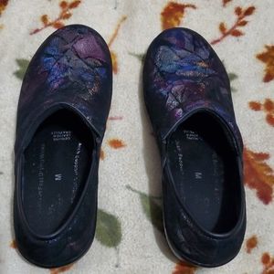 Spring Step size 8.5 work clogs
